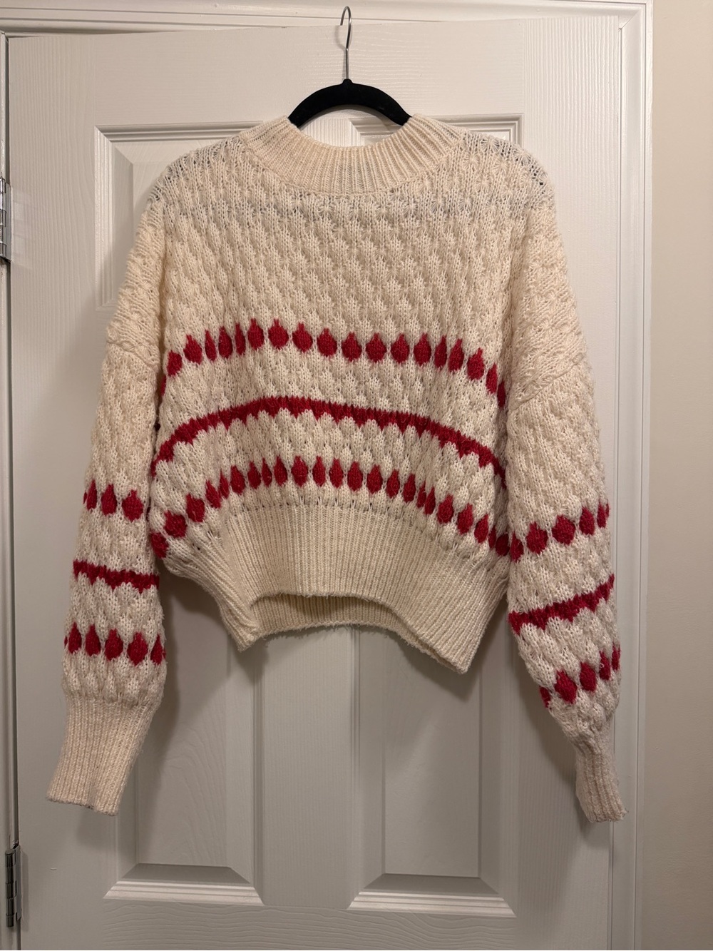 Textured Cream Crewneck Sweater with Red Accent Pattern
